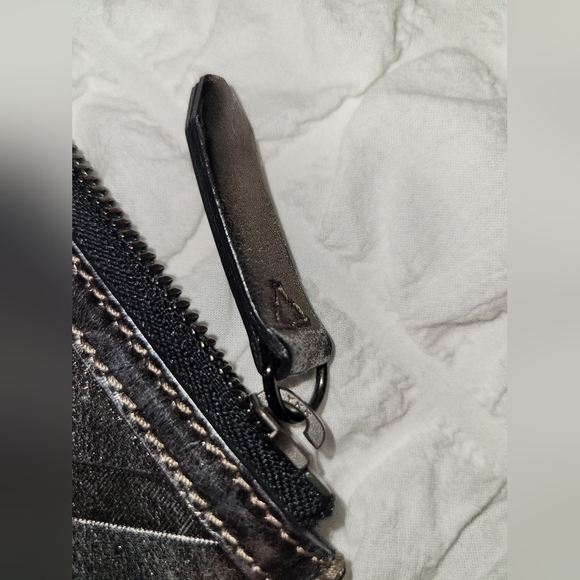 Burberry gunmetal clutch - Picture 5 of 8